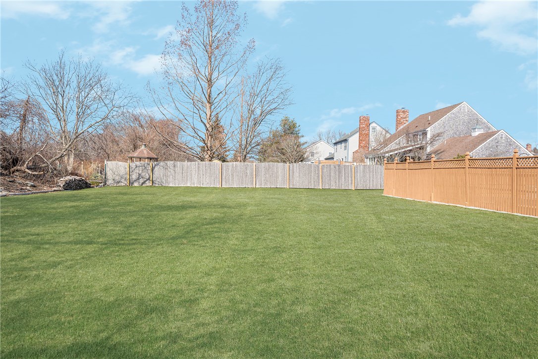 106 Sweet Farm Road Portsmouth, RI 02871 - Photo 37 of 40 Gallery Image 37