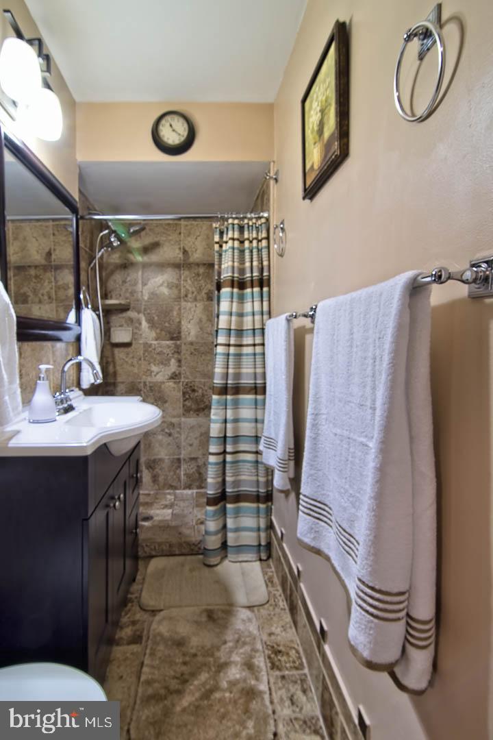 12541 Deer Run Road Philadelphia, PA 19154 - Photo 21 of 49 Gallery Image 21