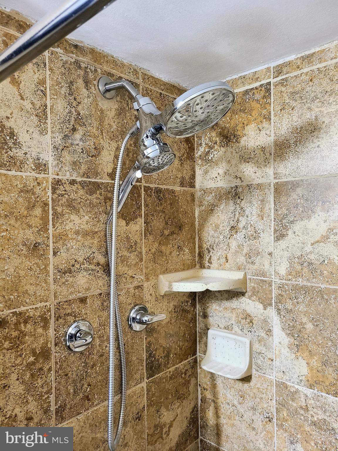 12541 Deer Run Road Philadelphia, PA 19154 - Photo 23 of 49 Gallery Image 23