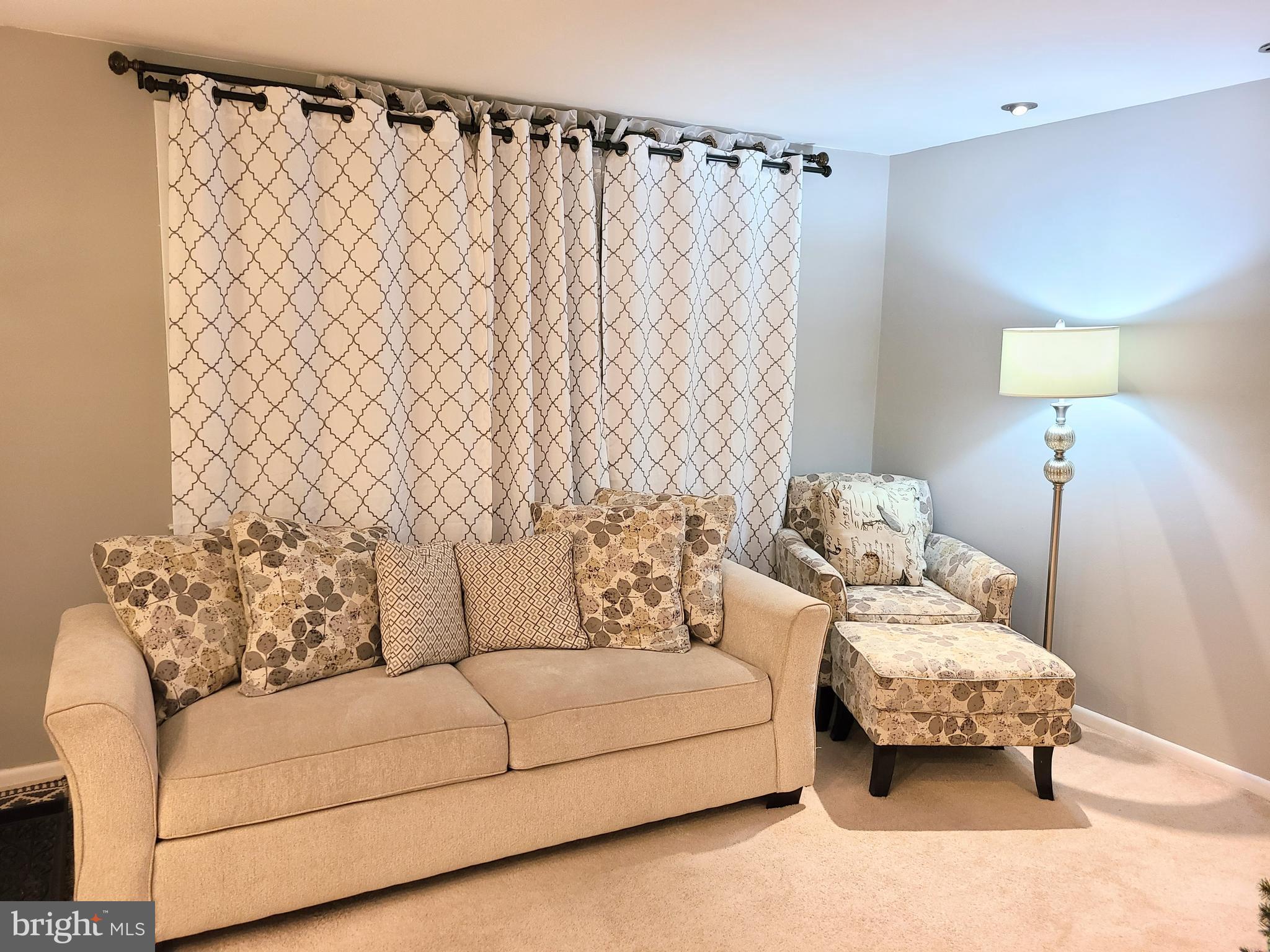 12541 Deer Run Road Philadelphia, PA 19154 - Photo 5 of 49 Gallery Image 5