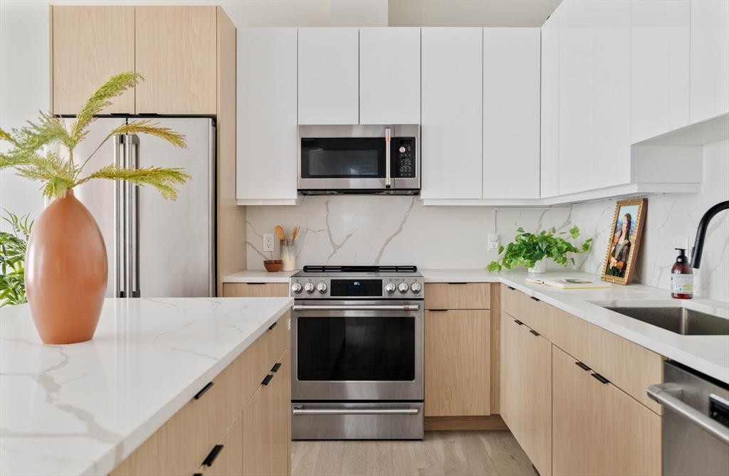 85 Myrtle Street, Unit 110 Quincy, MA 02171 - Photo 10 of 38