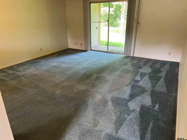 $995 | 517 South Hill Avenue, Tyler, TX 75702