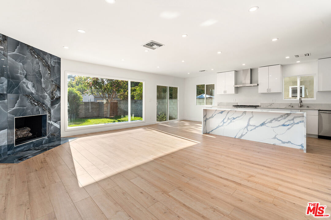 5822 Saloma Avenue Sherman Oaks, CA 91411 - Photo 7 of 22