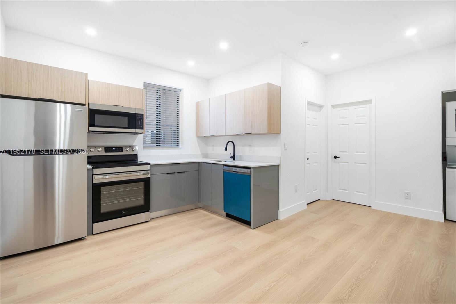 629 Southwest 10th Avenue, Unit 1 Miami, FL 33130 - Photo 13 of 29