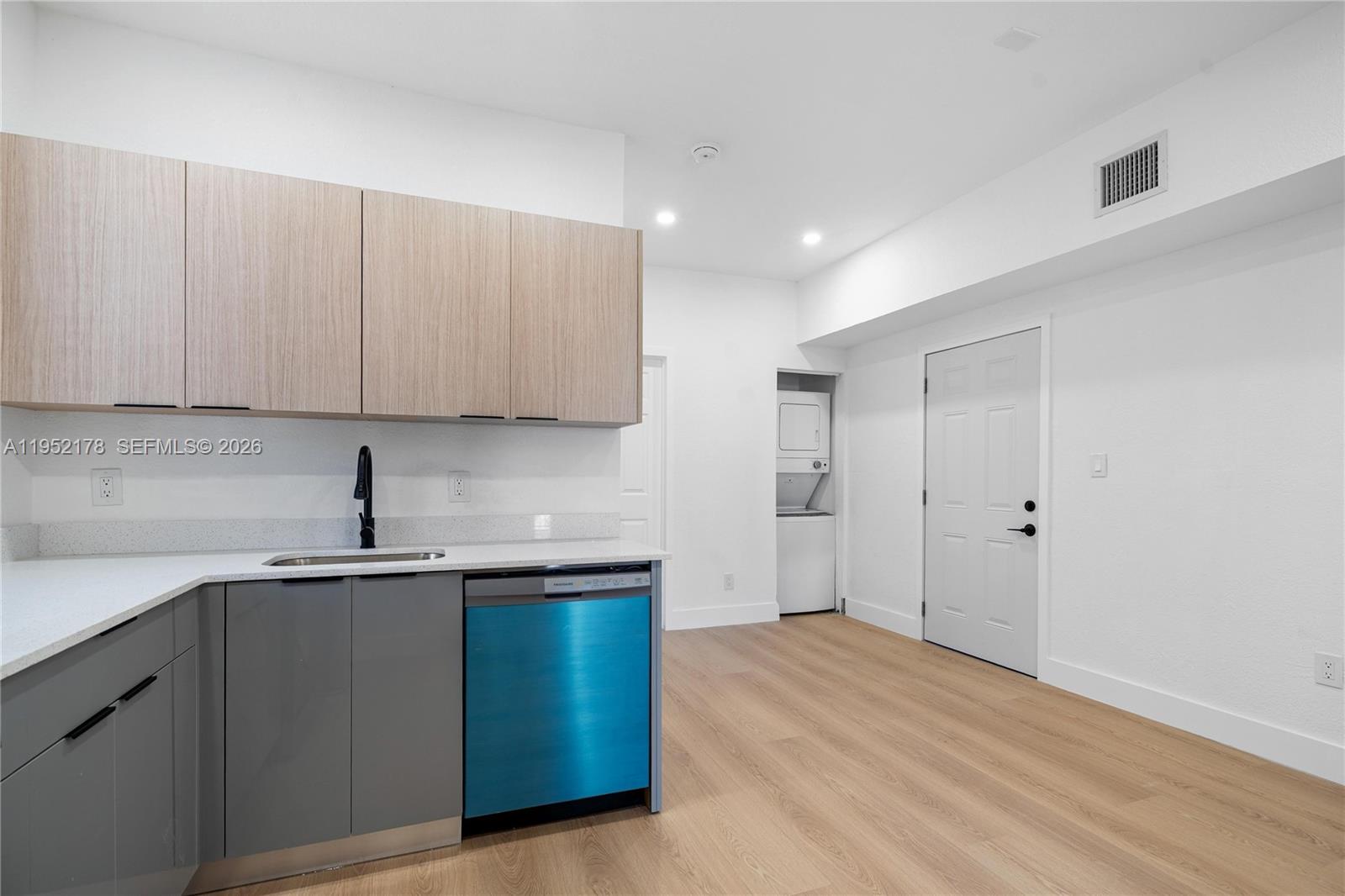 629 Southwest 10th Avenue, Unit 1 Miami, FL 33130 - Photo 14 of 29