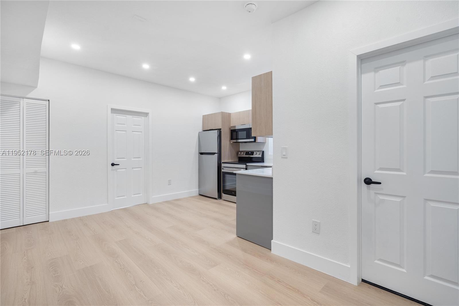 629 Southwest 10th Avenue, Unit 1 Miami, FL 33130 - Photo 15 of 29