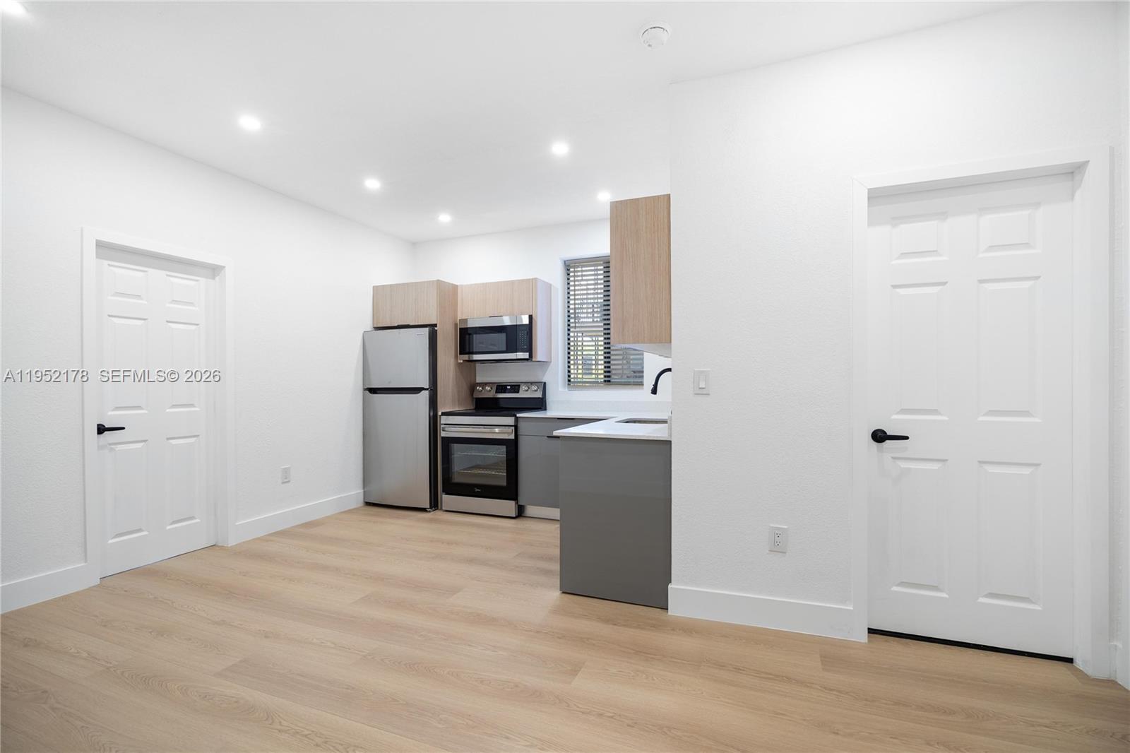 629 Southwest 10th Avenue, Unit 1 Miami, FL 33130 - Photo 7 of 29