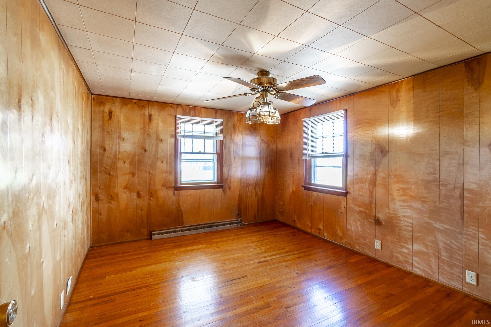 2108 Riverside Drive Huntington, IN 46750 - Photo 11 of 36 Gallery Image 11