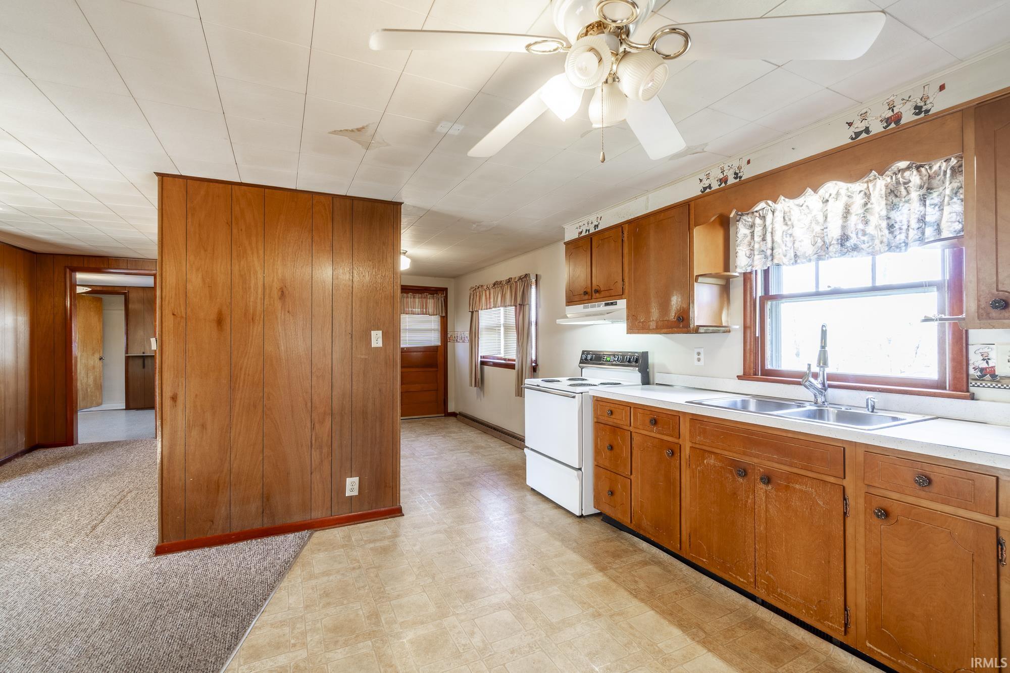 2108 Riverside Drive Huntington, IN 46750 - Photo 19 of 36 Gallery Image 19