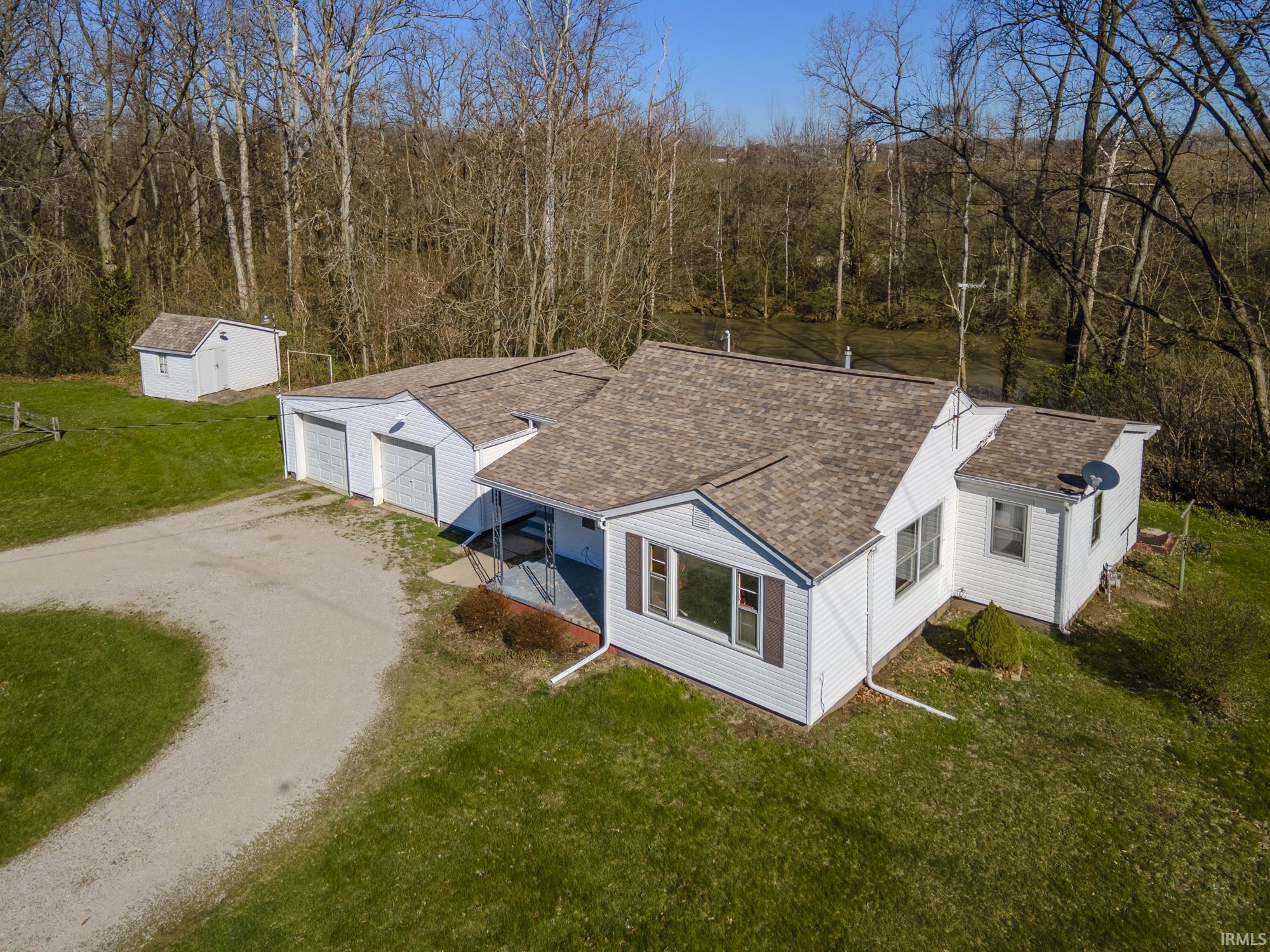 2108 Riverside Drive Huntington, IN 46750 - Photo 3 of 36 Gallery Image 3
