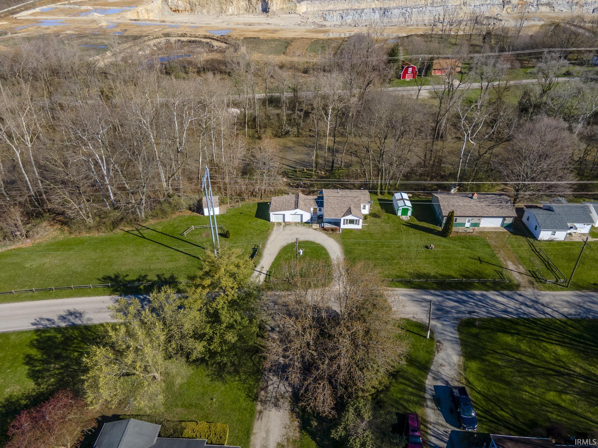 2108 Riverside Drive Huntington, IN 46750 - Photo 4 of 36 Gallery Image 4