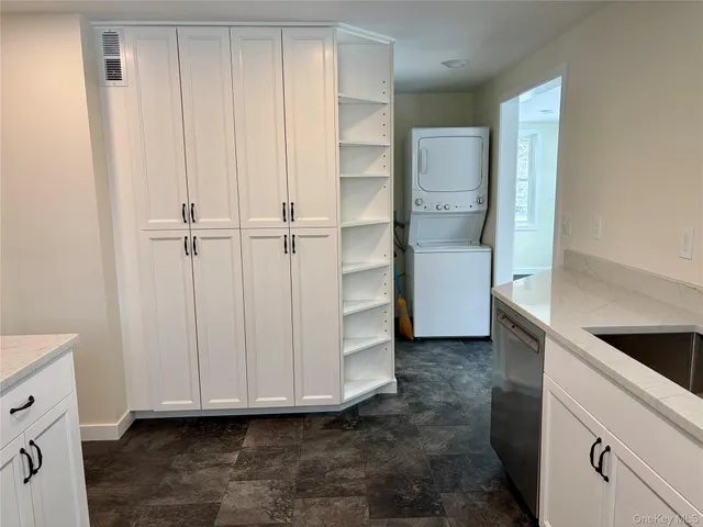 $1,950 | 156 Bloom Road, Barryville, NY 12719