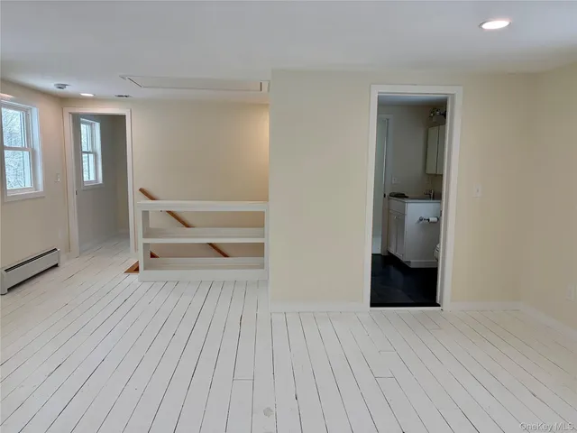 $1,950 | 156 Bloom Road, Barryville, NY 12719