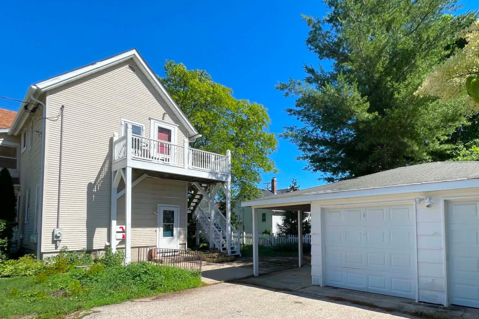 18 Madison Street, Unit 2 Algonquin, IL 60102 - Photo 2 of 17