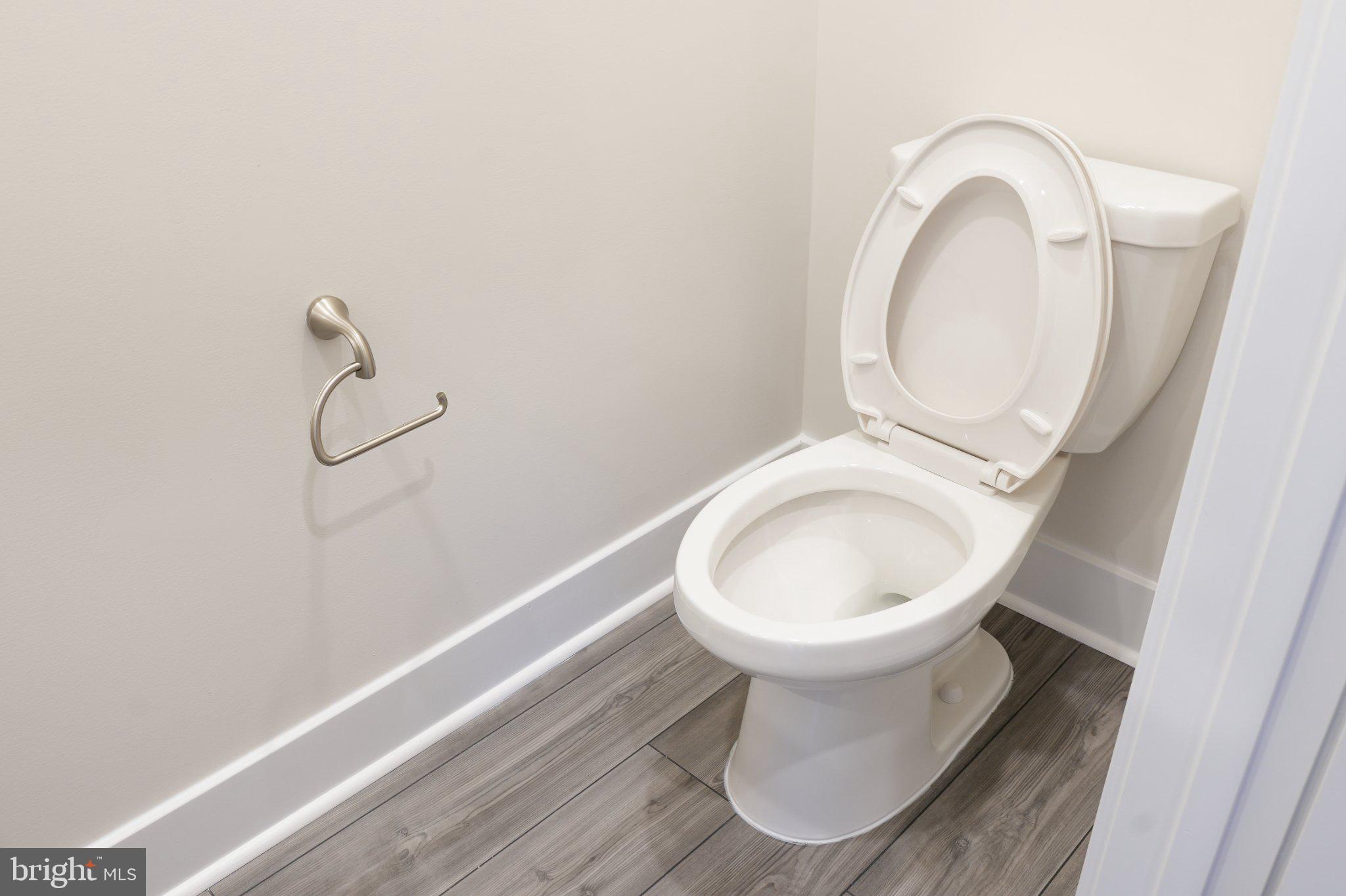 1727 Water Xing Road Pikesville, MD 21208 - Photo 17 of 38 Gallery Image 17