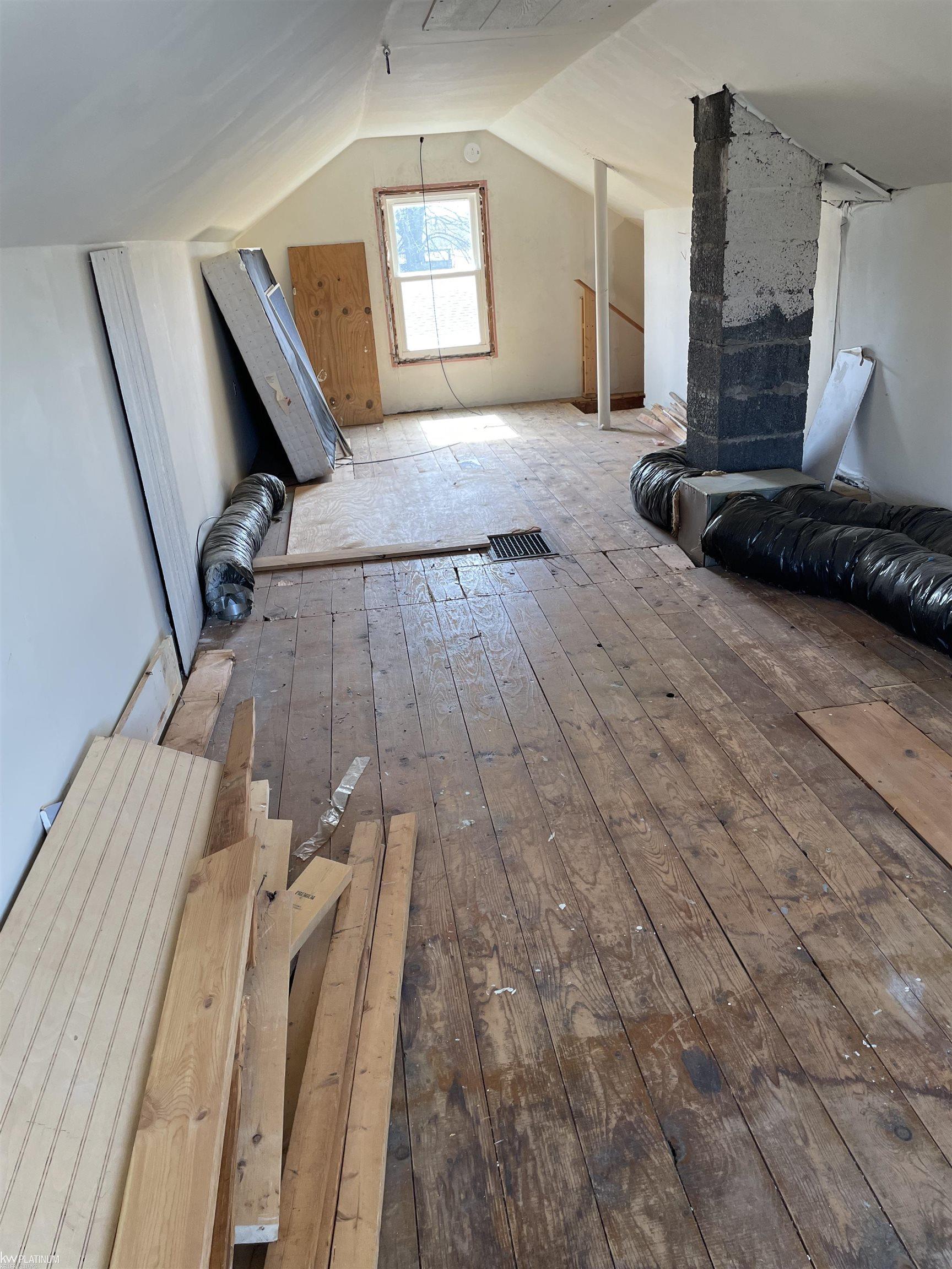 7784 South River Road Marine City, MI 48039 - Photo 16 of 18 50136926-21e04d79-a42b-4a4a-913a-1a4cf66b9ddf.JPG