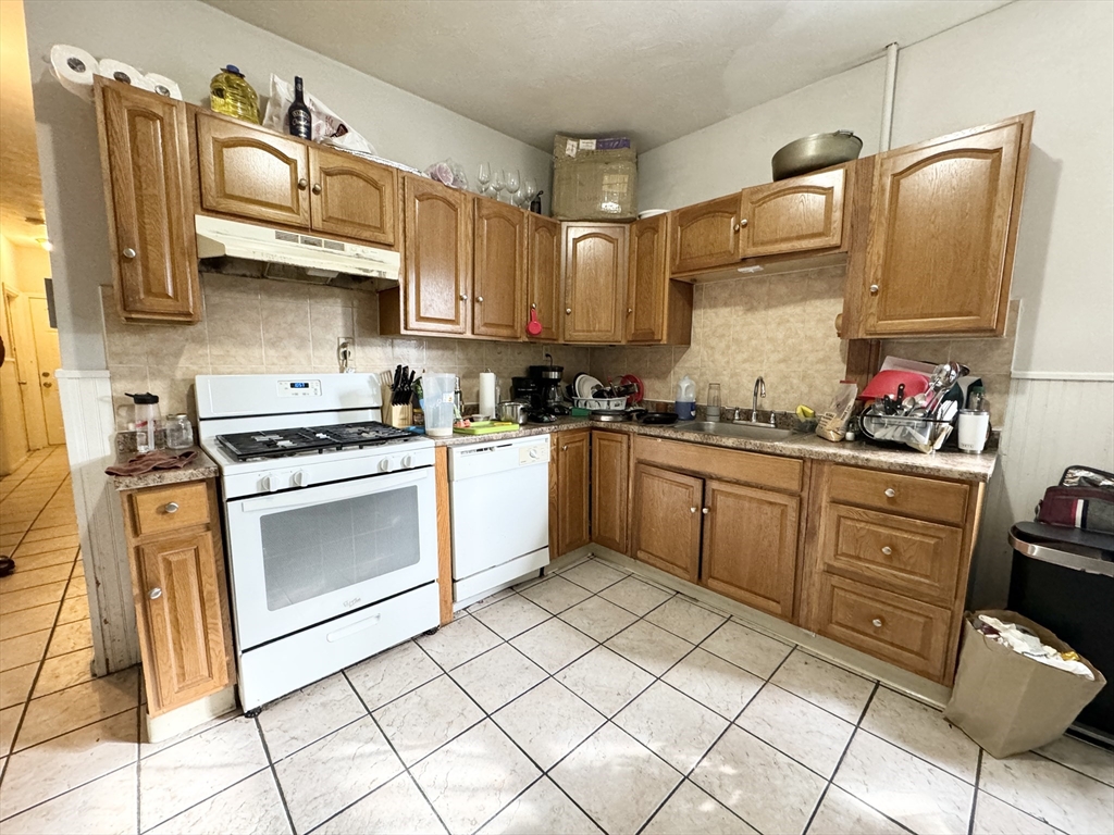 153 East Cottage Street, Unit 2 Boston, MA 02125 - Photo 9 of 9