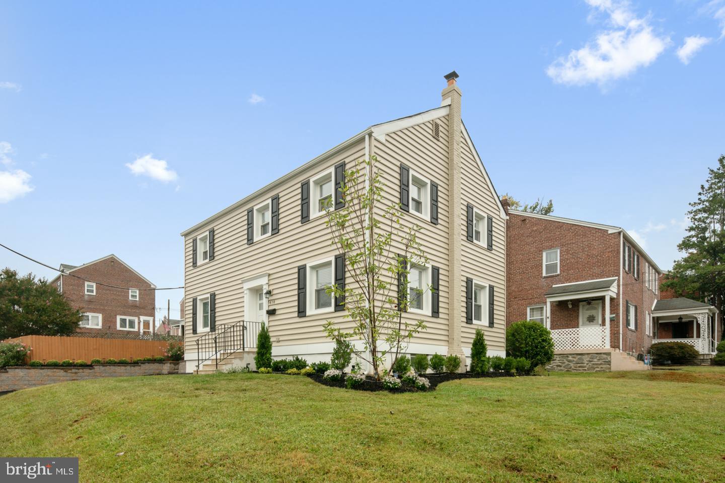 418 Steel Road Havertown, PA 19083 - Photo 4 of 35 Gallery Image 4