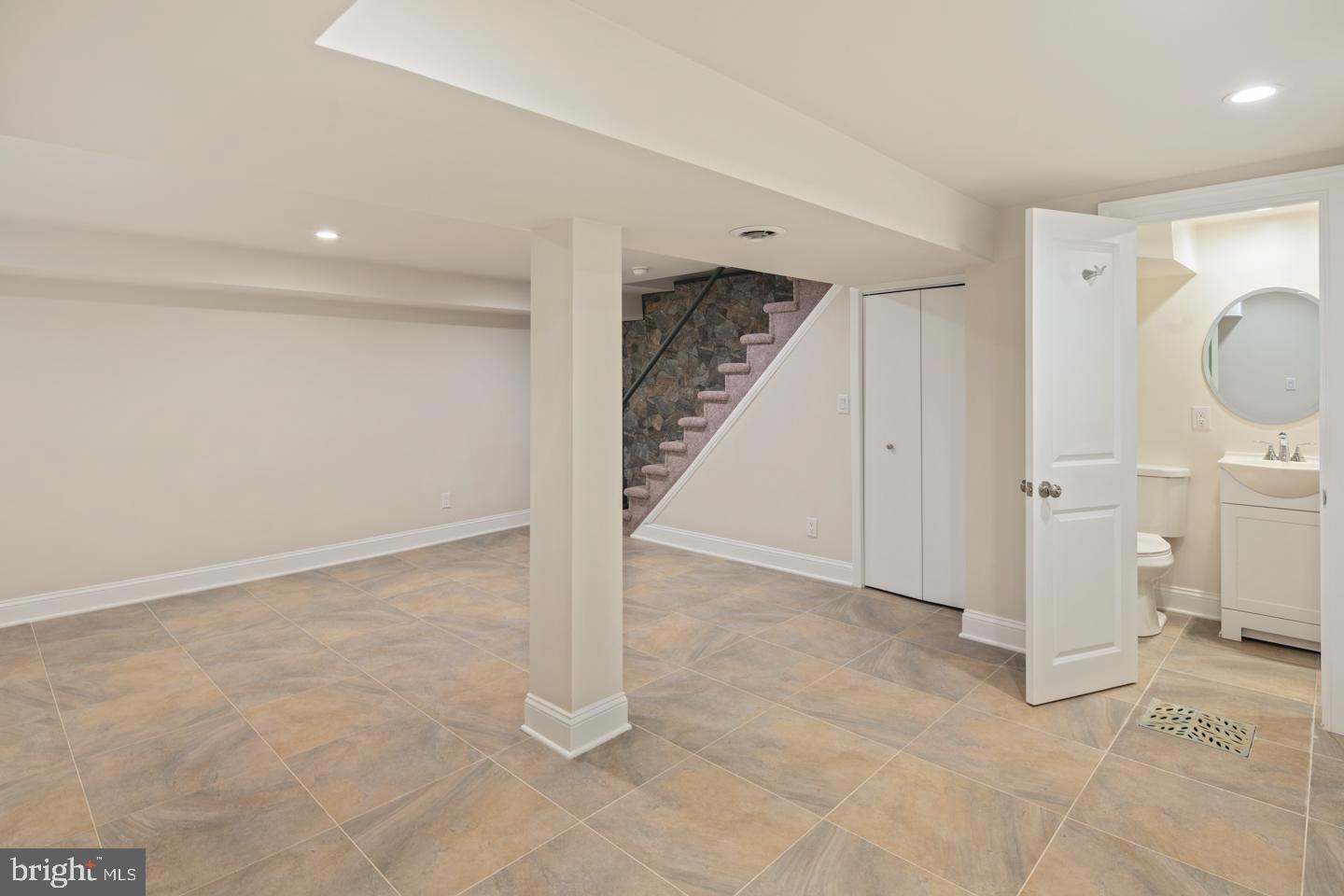 418 Steel Road Havertown, PA 19083 - Photo 34 of 35 Gallery Image 34