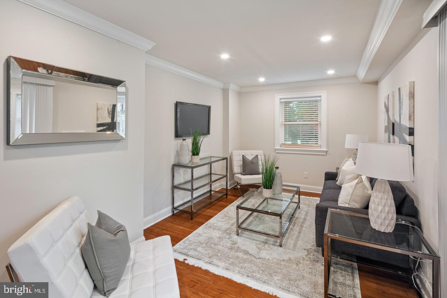 418 Steel Road Havertown, PA 19083 - Photo 9 of 35 Gallery Image 9
