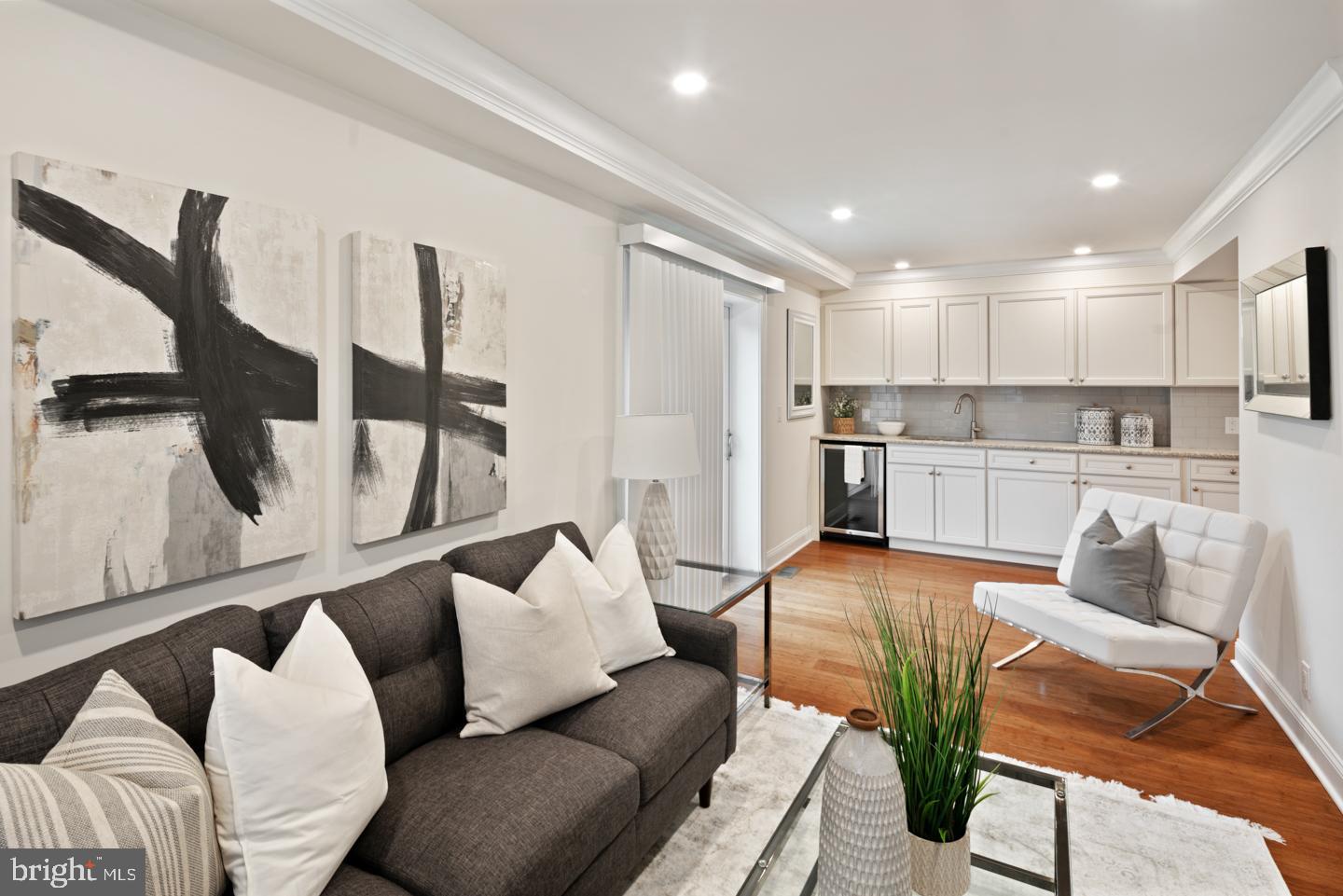 418 Steel Road Havertown, PA 19083 - Photo 10 of 35 Gallery Image 10