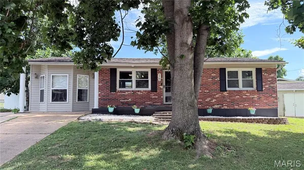 $184,900 | 16 Hillcrest Drive, Fredericktown, MO 63645