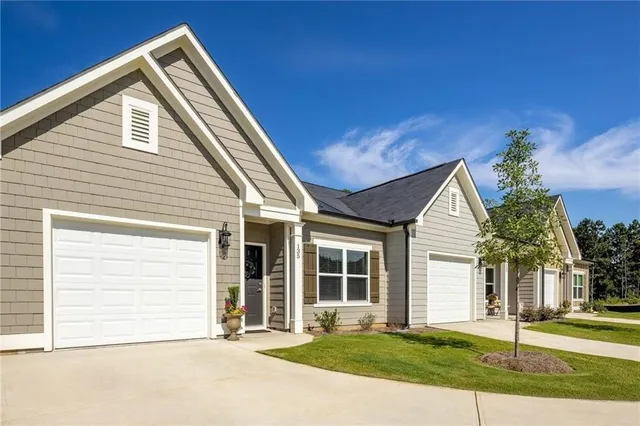 $1,895 | 62 Dawson Clb Way, Unit CARAWAY, Dawsonville, GA 30534
