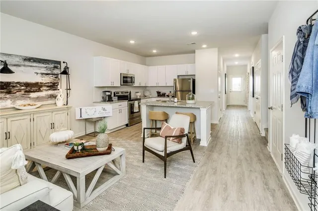 $1,895 | 62 Dawson Clb Way, Unit CARAWAY, Dawsonville, GA 30534