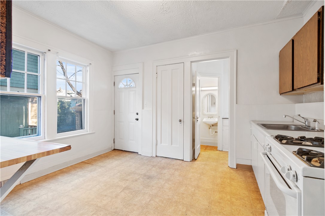 114 Laburnam Crescent Rochester, NY 14620 - Photo 15 of 20