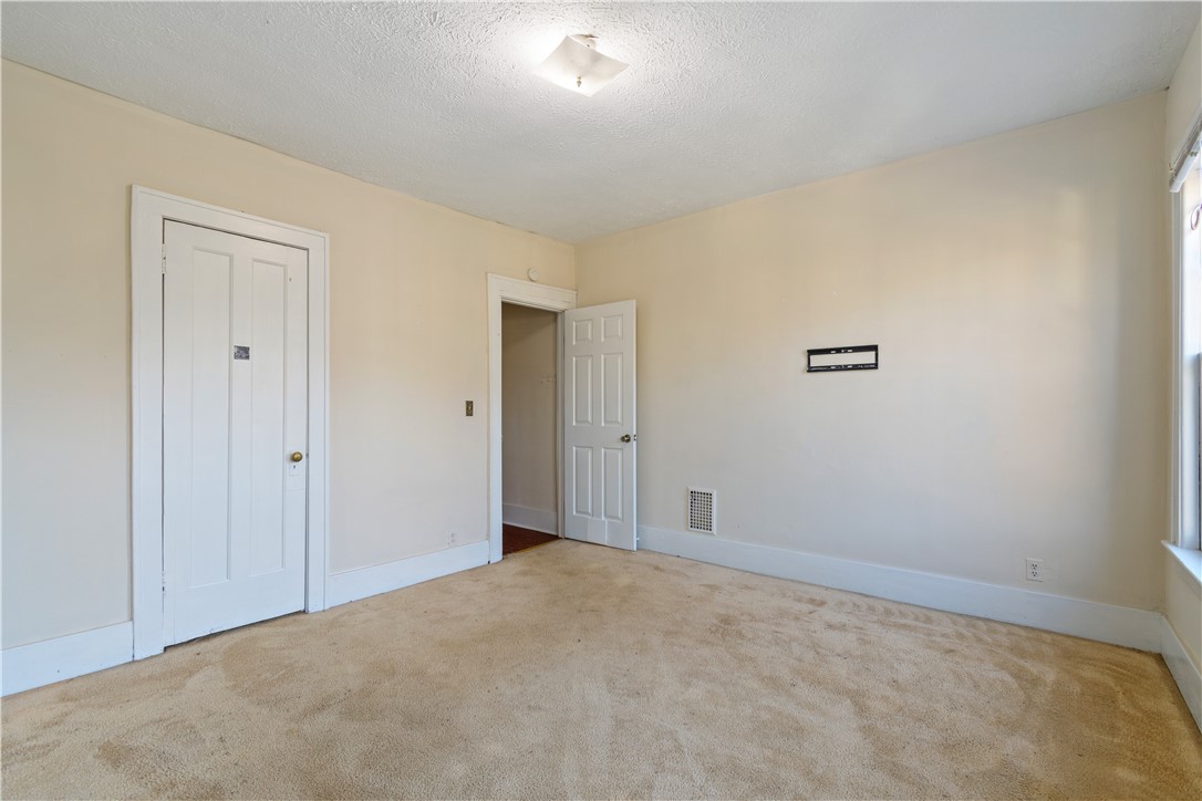 114 Laburnam Crescent Rochester, NY 14620 - Photo 18 of 20