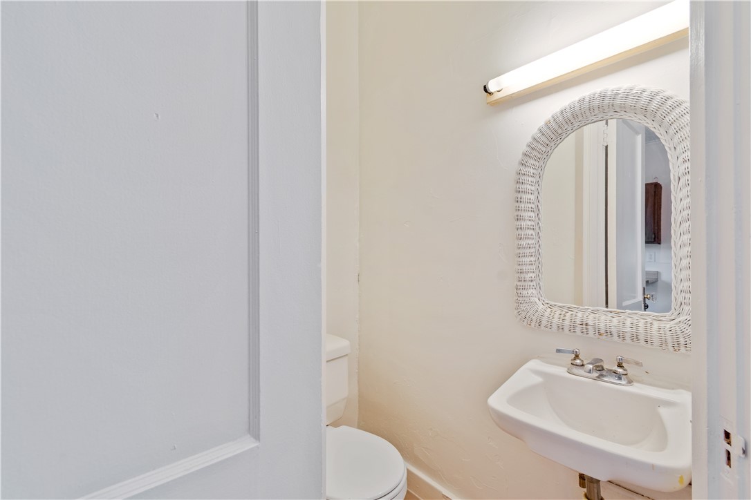 114 Laburnam Crescent Rochester, NY 14620 - Photo 5 of 20