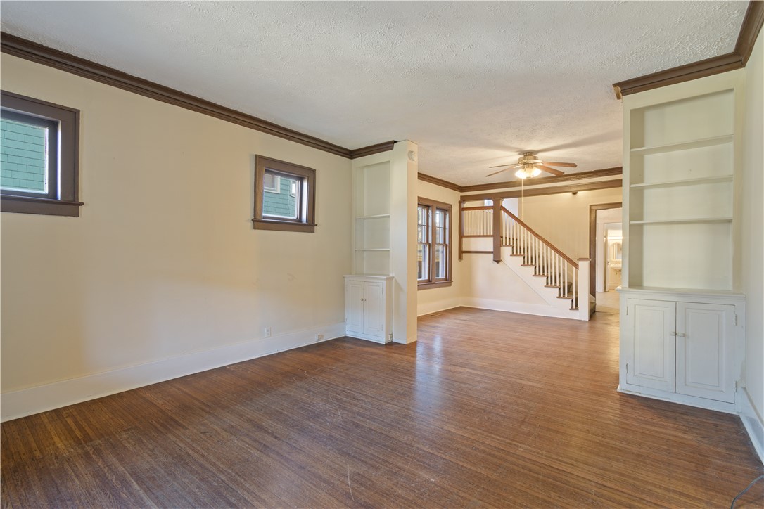 114 Laburnam Crescent Rochester, NY 14620 - Photo 7 of 20