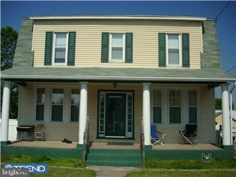 10 West Elbon Road Brookhaven, PA 19015 - Photo 7 of 10 Exterior Front
