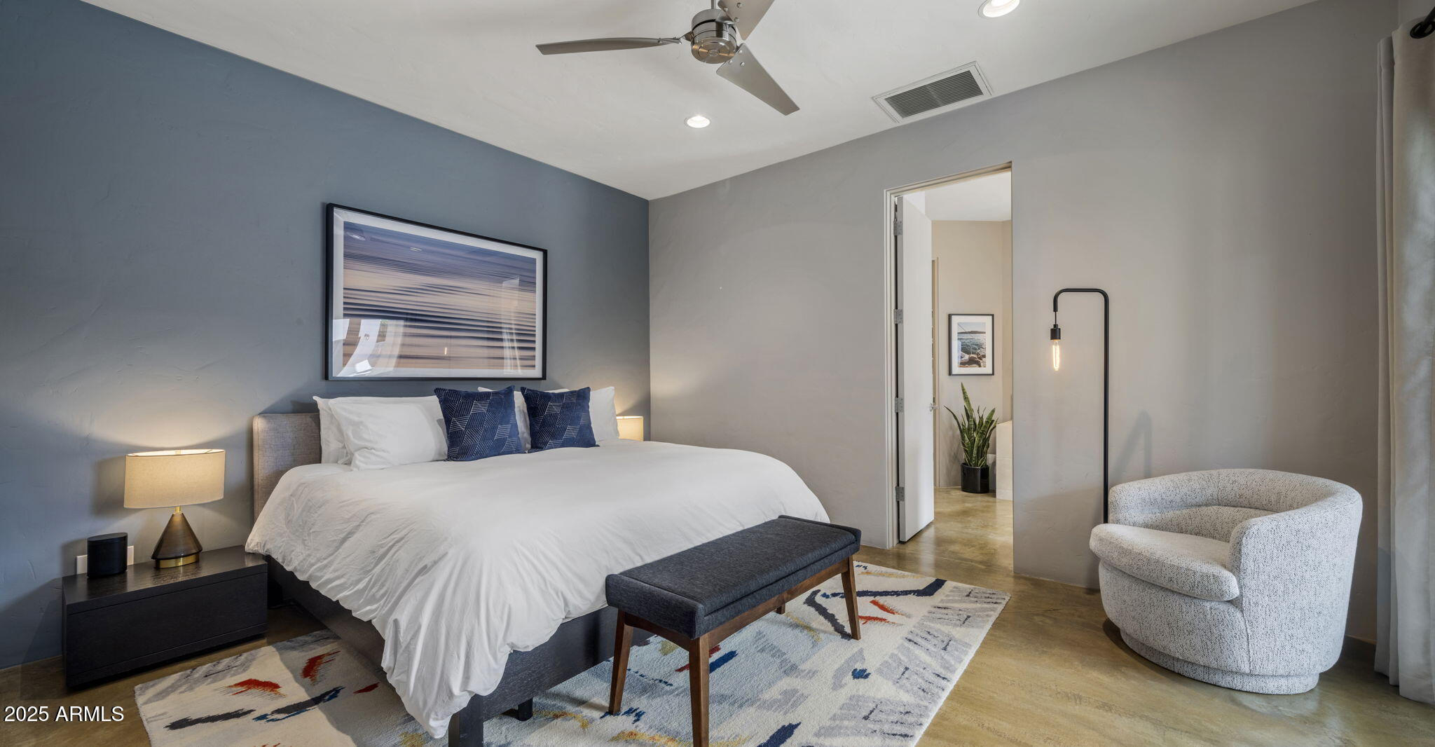 219 East Oregon Avenue Phoenix, AZ 85012 - Photo 14 of 37 Primary Bedroom