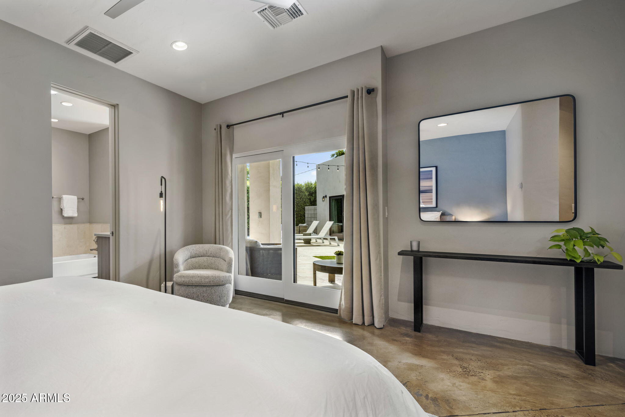 219 East Oregon Avenue Phoenix, AZ 85012 - Photo 15 of 37 Primary Doors to Patio