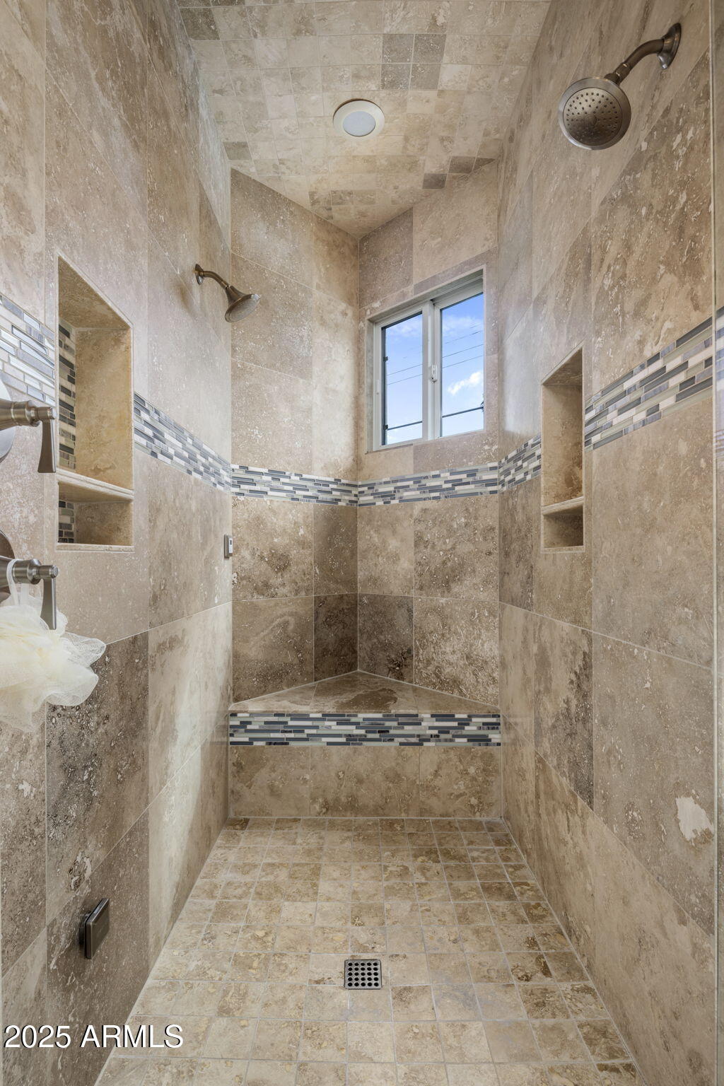 219 East Oregon Avenue Phoenix, AZ 85012 - Photo 19 of 37 Primary Shower