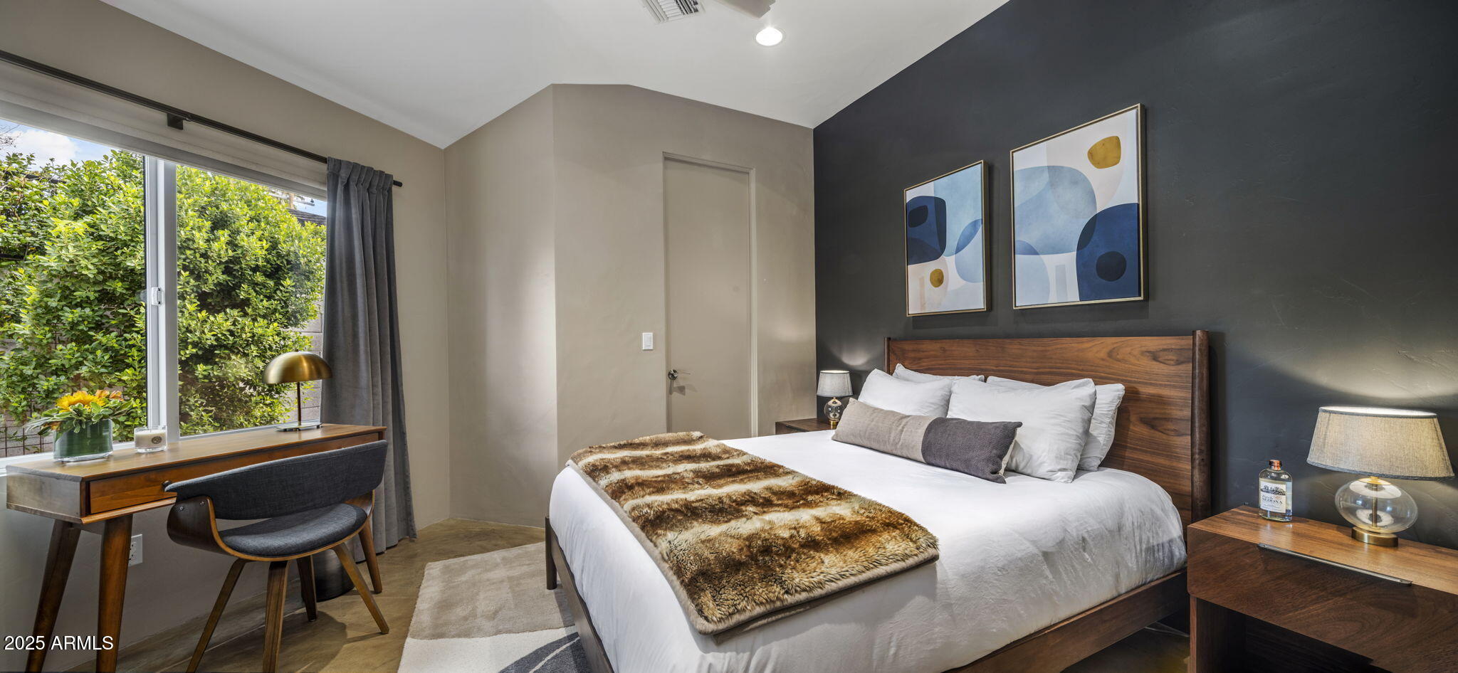 219 East Oregon Avenue Phoenix, AZ 85012 - Photo 21 of 37 Bedroom 2