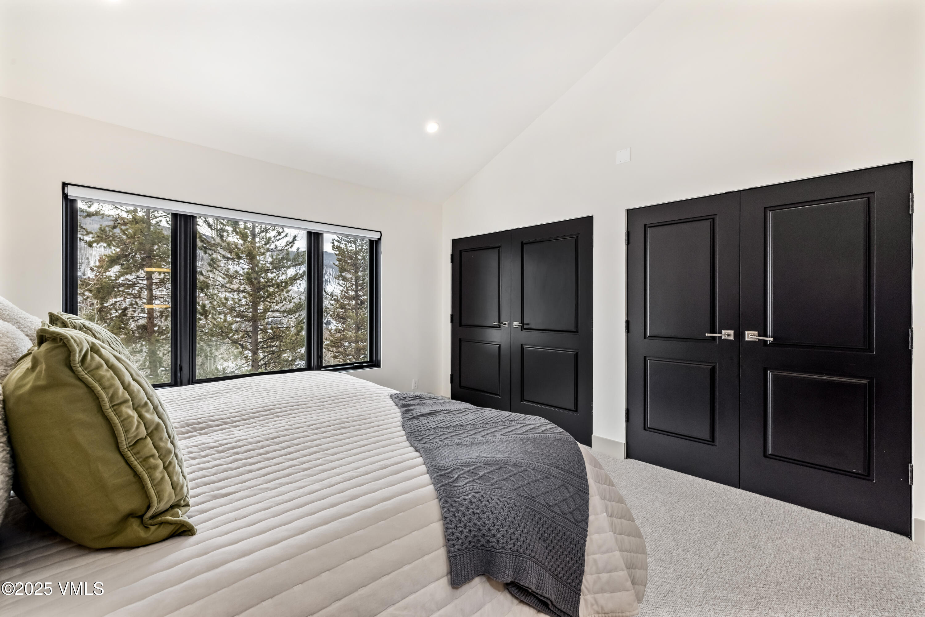 1881 Lions Ridge Loop, Unit 30 Vail, CO 81657 - Photo 20 of 38 VP
