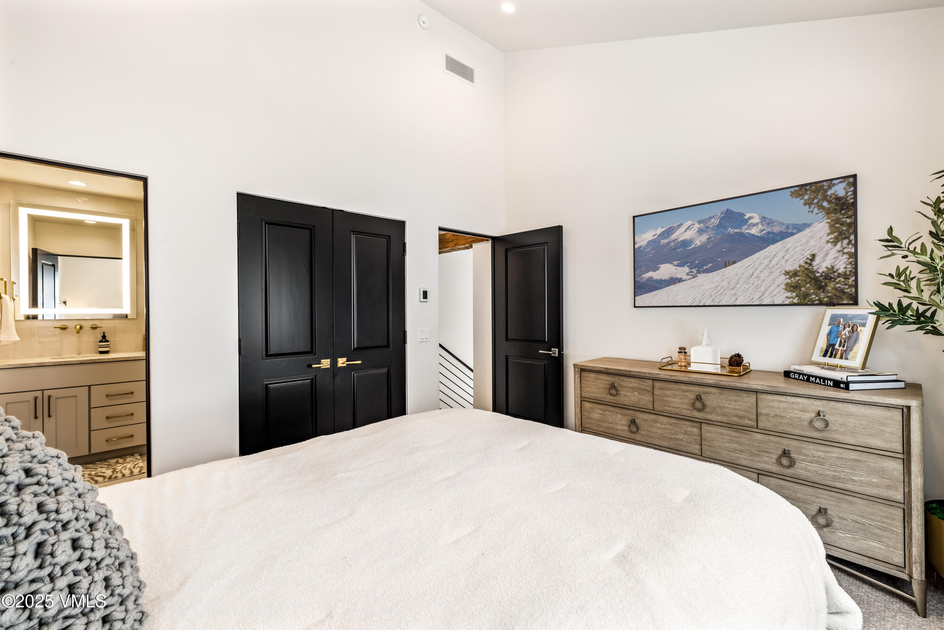 1881 Lions Ridge Loop, Unit 30 Vail, CO 81657 - Photo 23 of 38 VP #9
