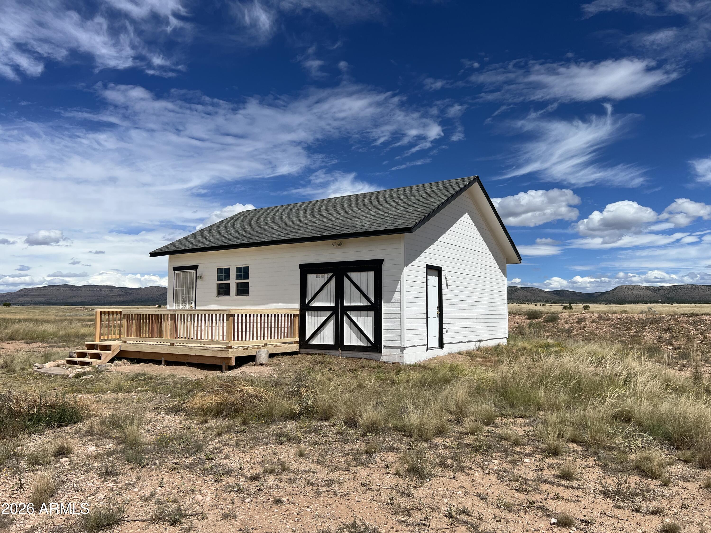 3434 West Malapai Road Paulden, AZ 86334 - Photo 5 of 28 IMG_6873