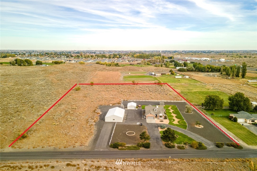 1321 Ne Road East Moses Lake, WA 98837 - Photo 3 of 40 Gallery Image 3