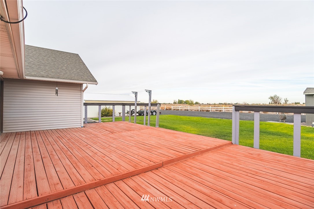 1321 Ne Road East Moses Lake, WA 98837 - Photo 8 of 40 Gallery Image 8