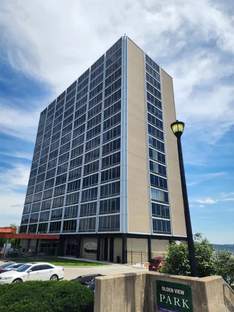 $274,900 | 810 Matson Place, Unit 807, Cincinnati, OH 45204