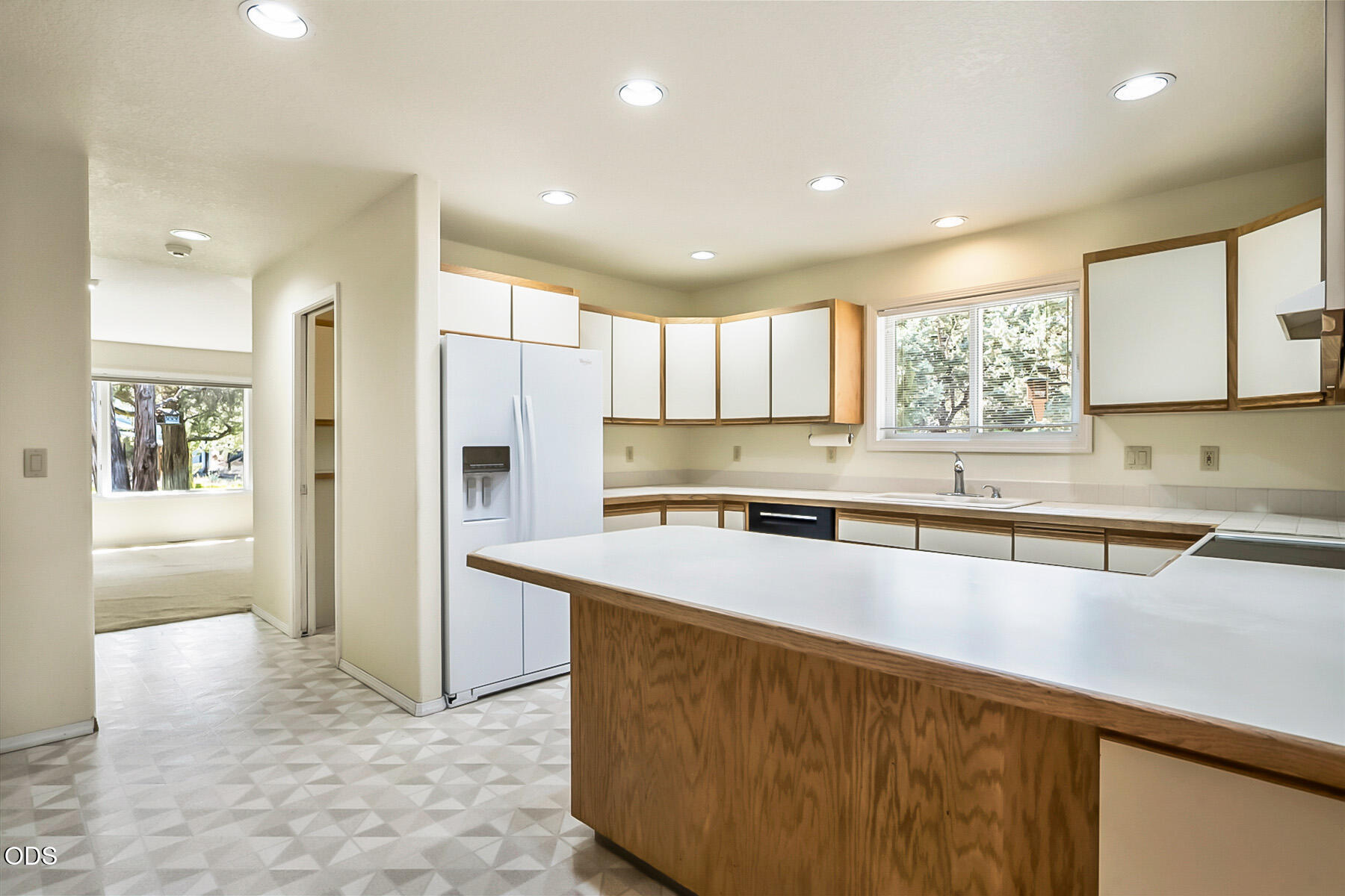 64507 McGrath Road Bend, OR 97701 - Photo 12 of 56