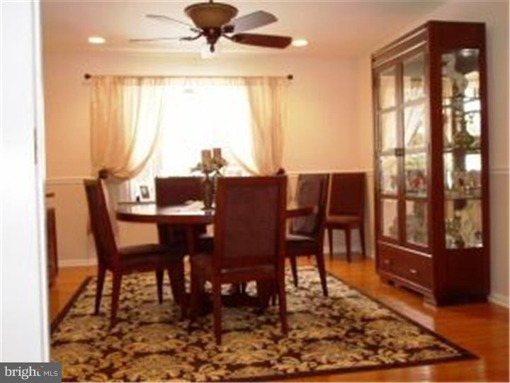 412 Doe Run Lane Springfield, PA 19064 - Photo 18 of 24 Gallery Image 18
