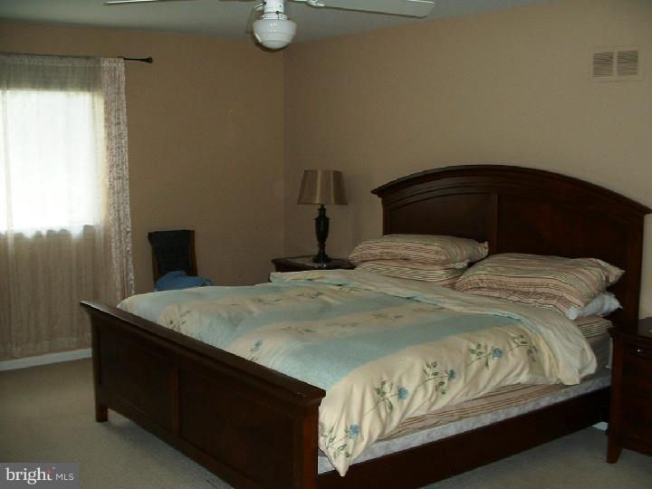412 Doe Run Lane Springfield, PA 19064 - Photo 24 of 24 Gallery Image 24