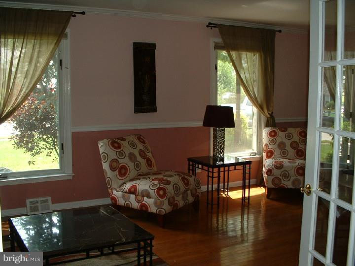 412 Doe Run Lane Springfield, PA 19064 - Photo 9 of 24 Gallery Image 9