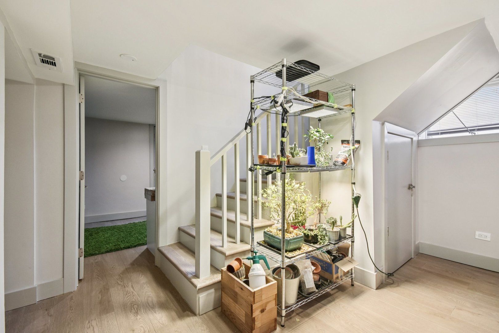 744 West California Terrace, Unit 1 Chicago, IL 60657 - Photo 13 of 18