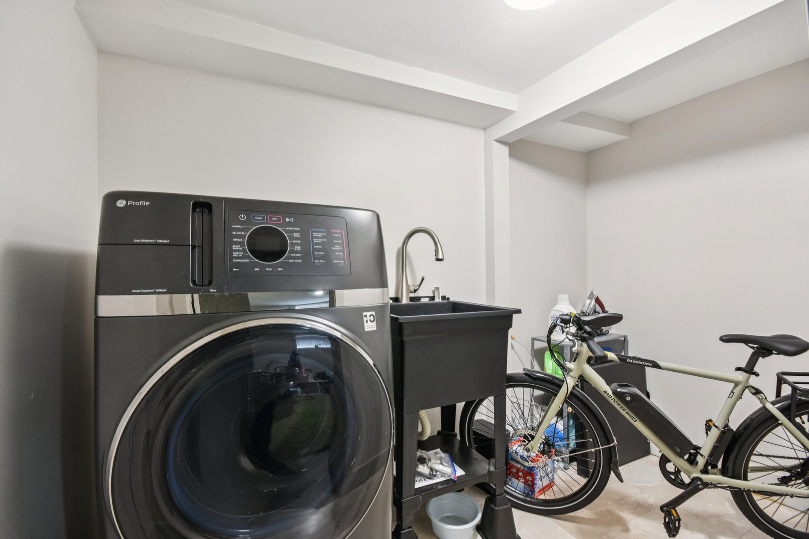 744 West California Terrace, Unit 1 Chicago, IL 60657 - Photo 17 of 18