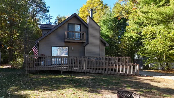 $330,000 | 1733 North Lakeview Drive, Mears, MI 49436